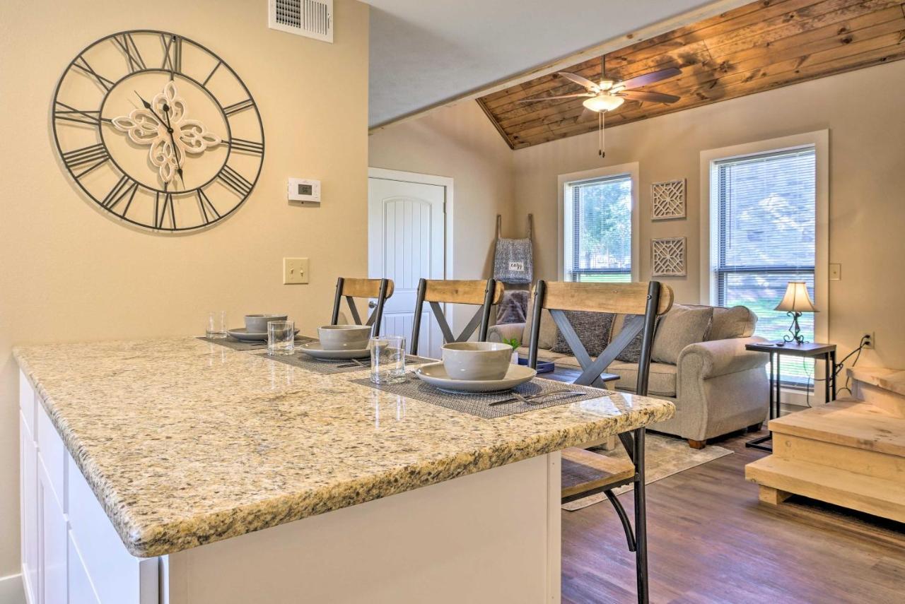 The Cozy Cottage With Lake Taneycomo Access! Branson Eksteriør bilde