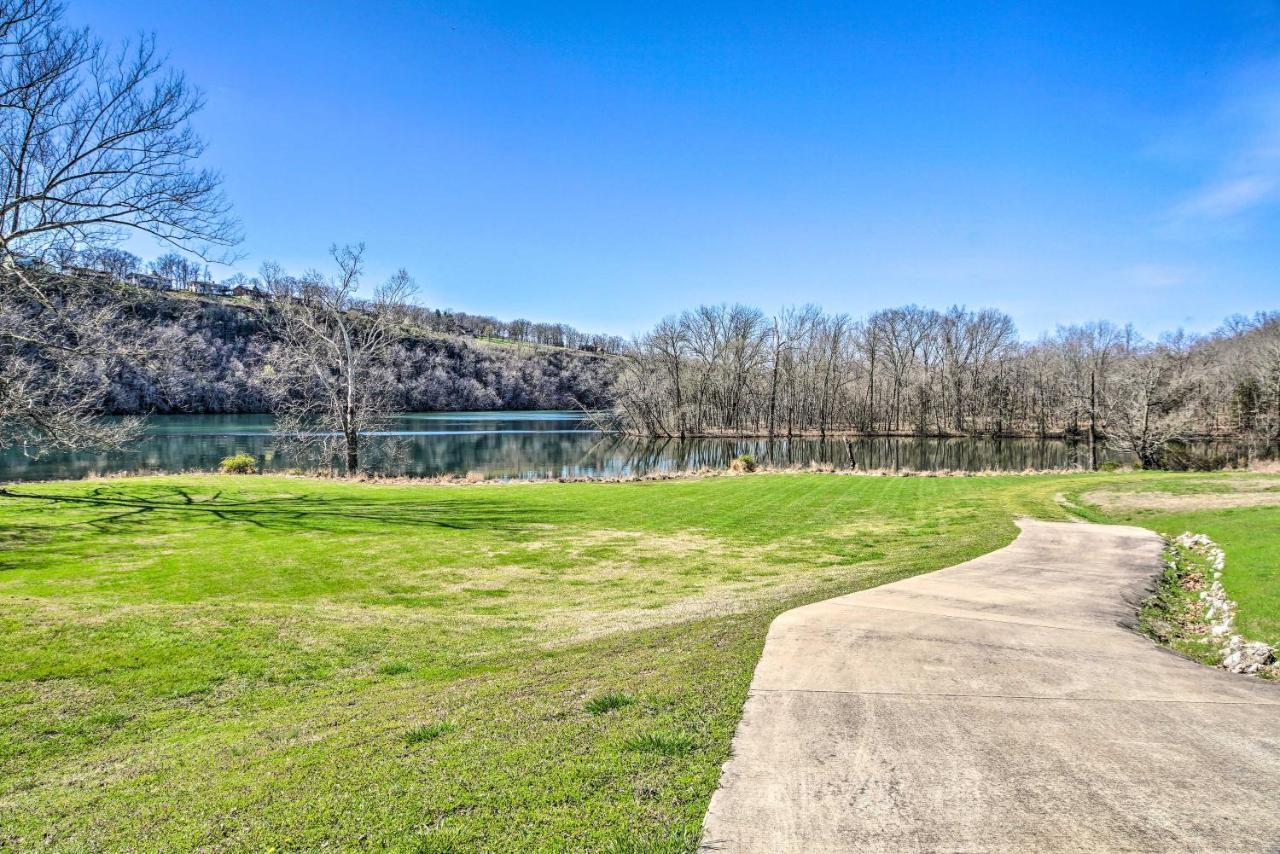 The Cozy Cottage With Lake Taneycomo Access! Branson Eksteriør bilde