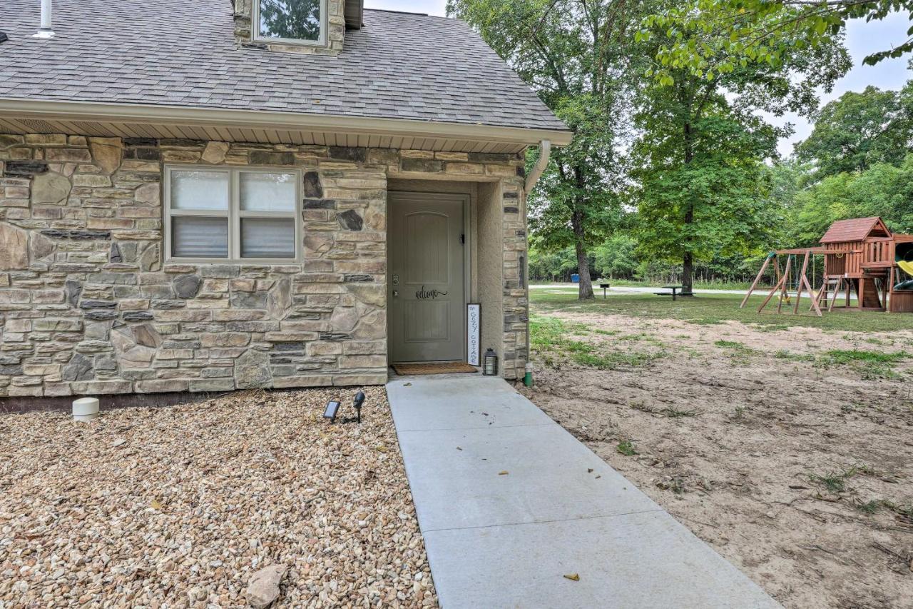 The Cozy Cottage With Lake Taneycomo Access! Branson Eksteriør bilde