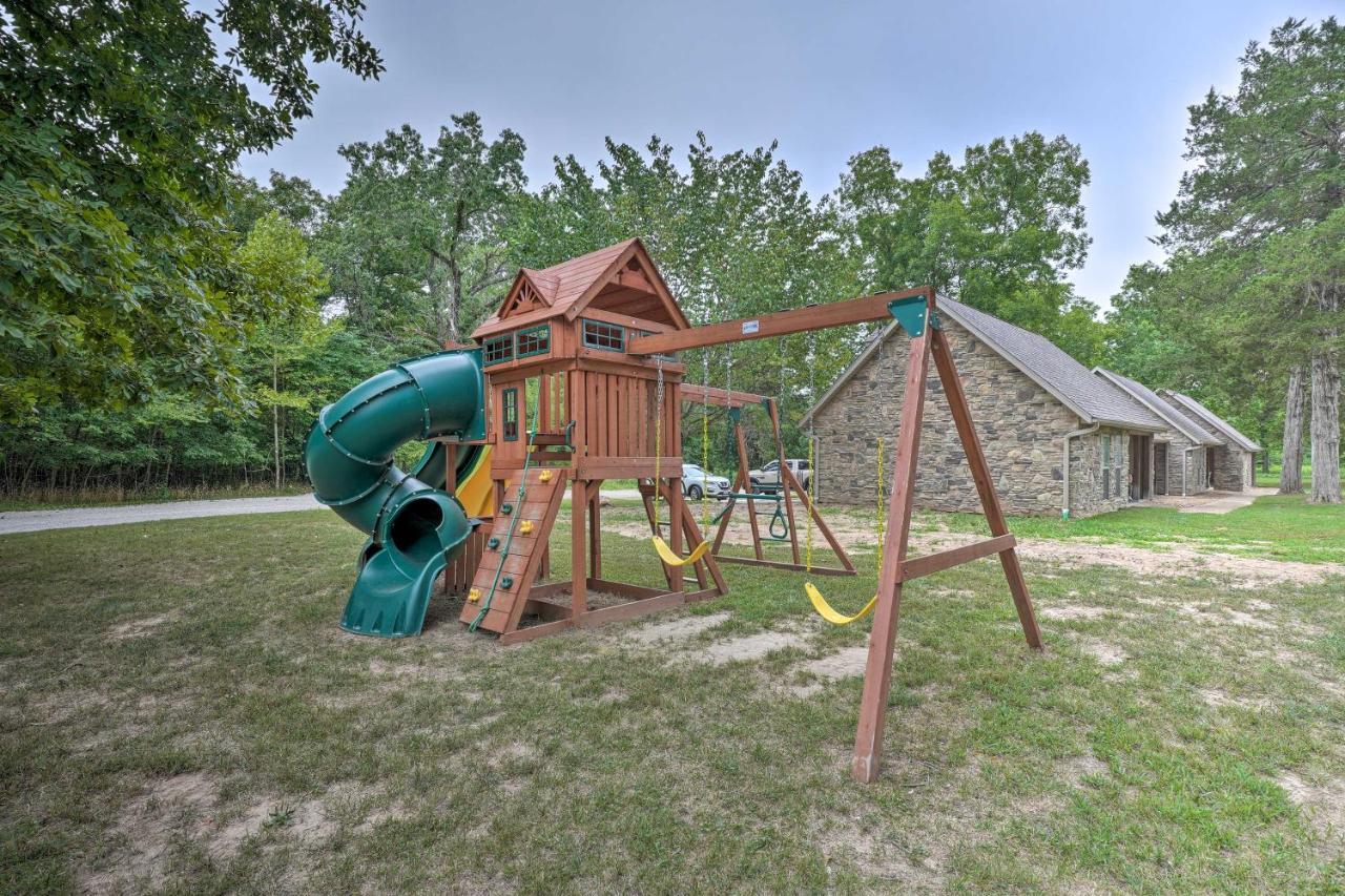 The Cozy Cottage With Lake Taneycomo Access! Branson Eksteriør bilde